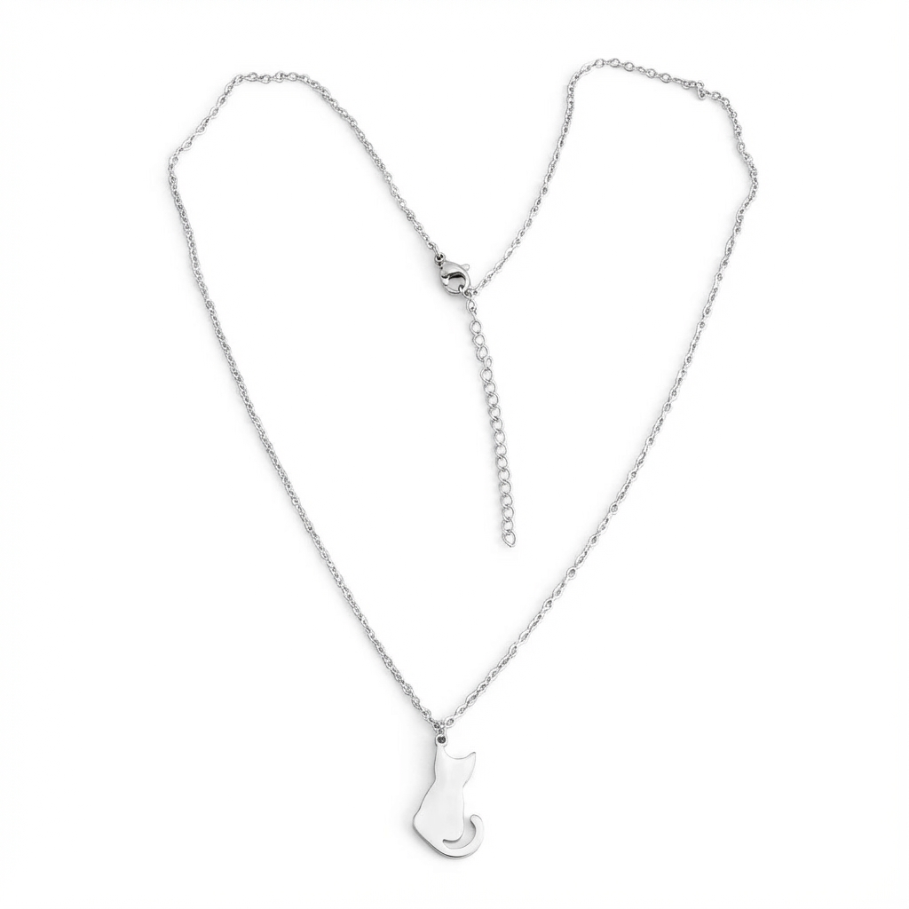 Lunira Necklace 2