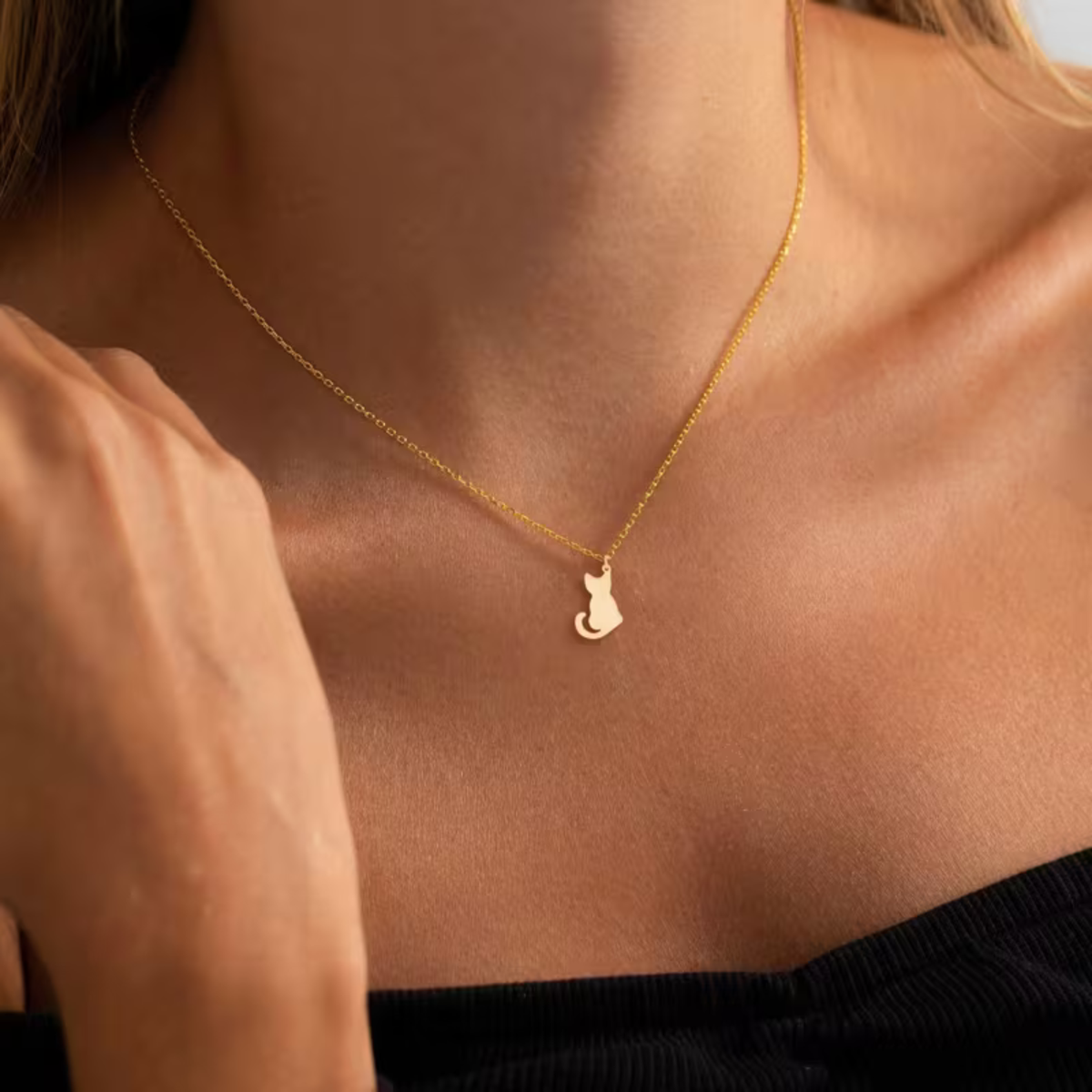 Lunira Necklace 2