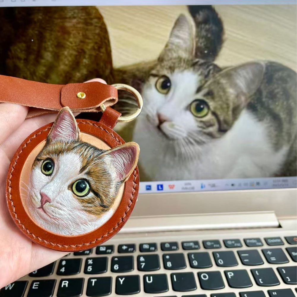 Handmade Leather Pet Portrait Keychain – Custom Dog or Cat Face Charm – A Meaningful Memorial Gift for Pet Lovers